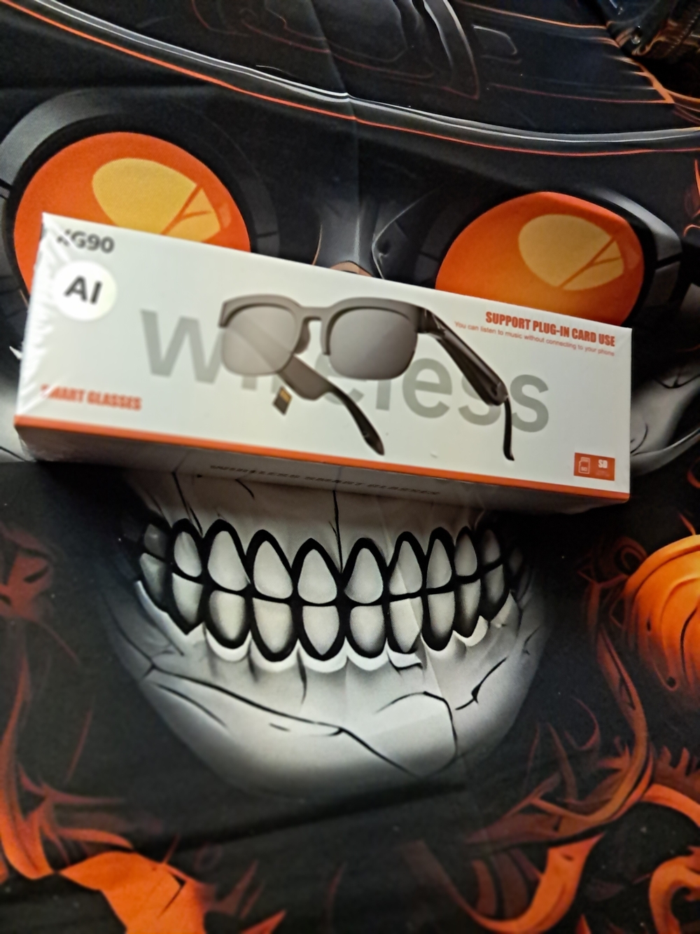 Wireless Smart Sunglasses in Black and Gray